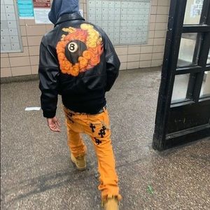 Meet your Posher, Lone